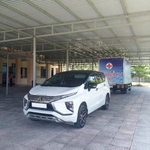 Thuê xe du lịch 4 chỗ